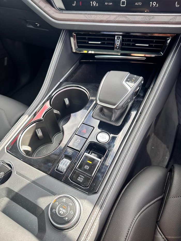 2025 Volkswagen Touareg 170TDI