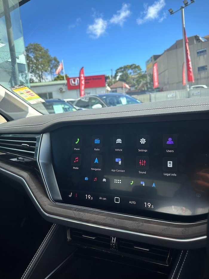 2025 Volkswagen Touareg 170TDI