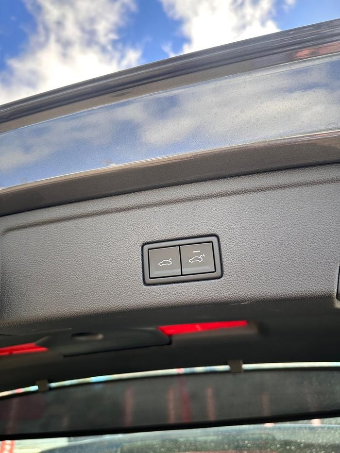 2025 Volkswagen Touareg 170TDI