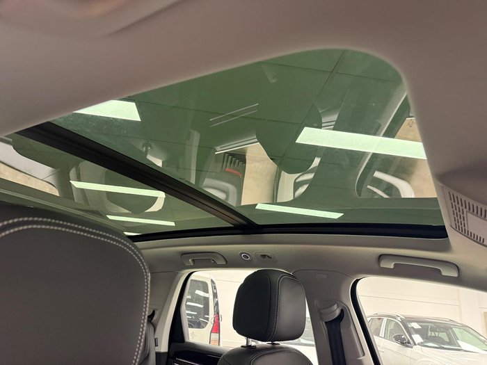 2025 Volkswagen Touareg 170TDI