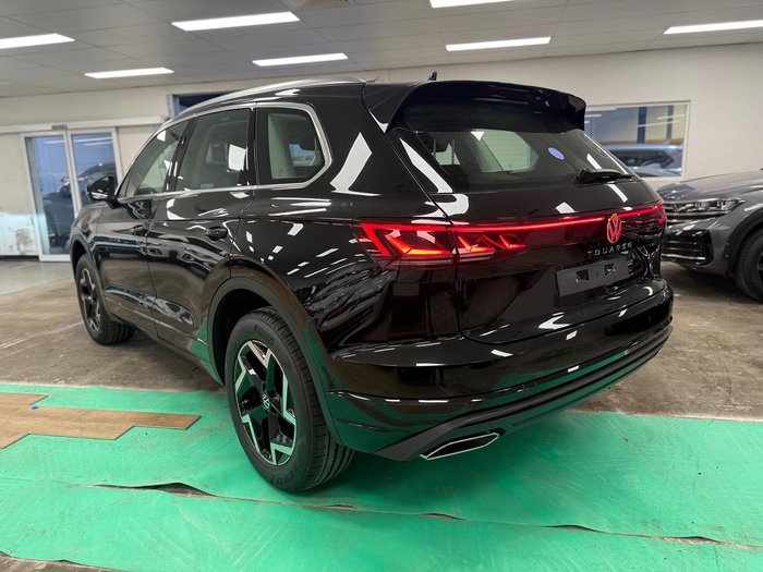 2025 Volkswagen Touareg 170TDI