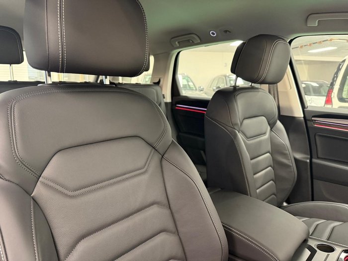 2025 Volkswagen Touareg 170TDI