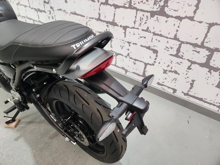 2025 Triumph Speed 400 Speed Four Red