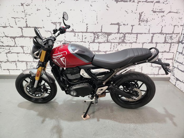 2025 Triumph Speed 400 Speed Four Red