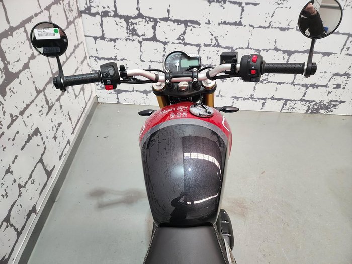 2025 Triumph Speed 400 Speed Four Red