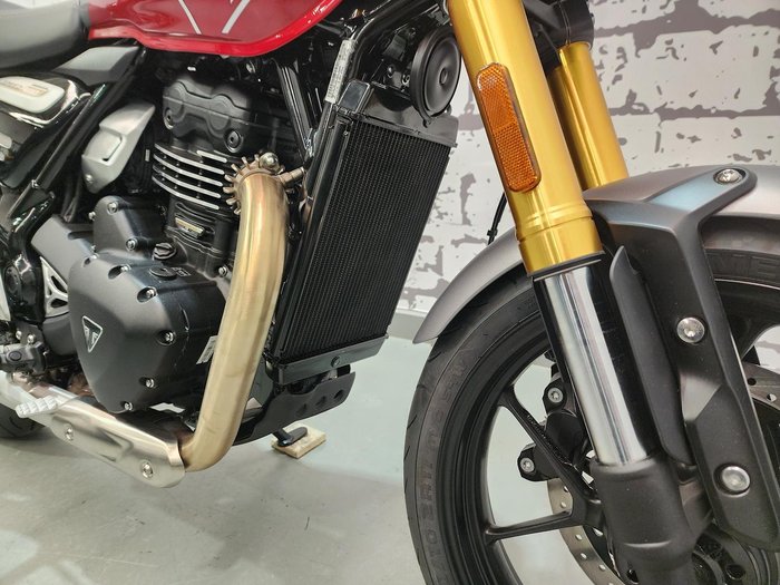 2025 Triumph Speed 400 Speed Four Red