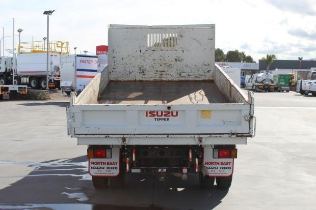 2015 Isuzu Npr300