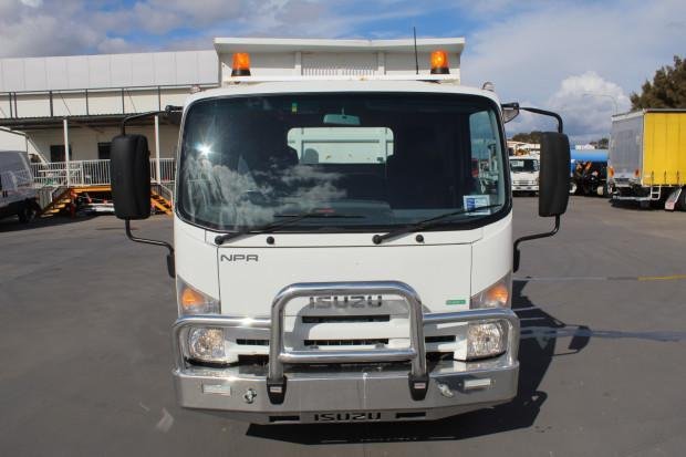 2015 Isuzu Npr300