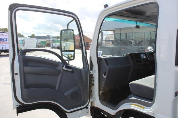 2015 Isuzu Npr300