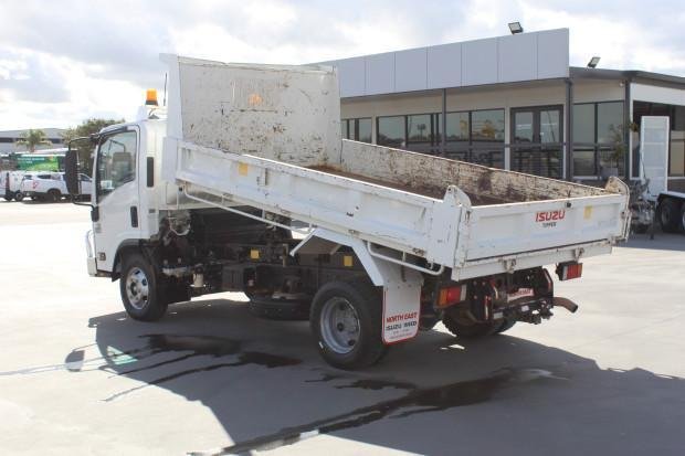 2015 Isuzu Npr300