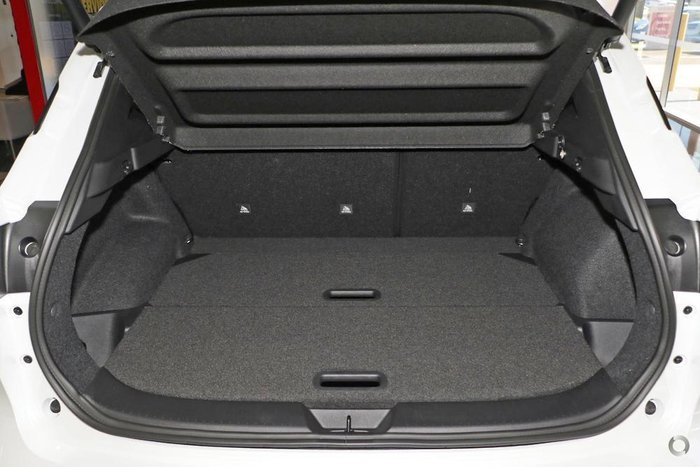 2025 Nissan QASHQAI Ti-L J12 MY25 Pearl White with Onyx Black Roof