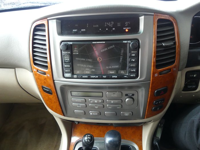 2002 Toyota Landcruiser