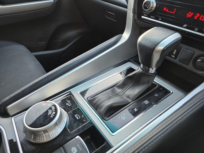 2022 Mitsubishi Pajero Sport GLX