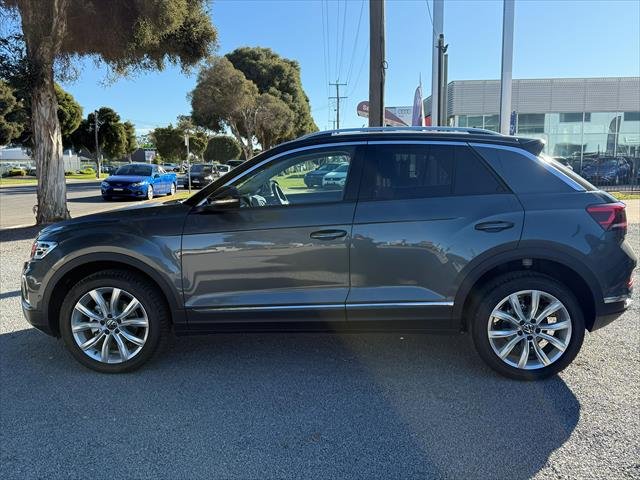 2025 Volkswagen T-ROC STYLE
