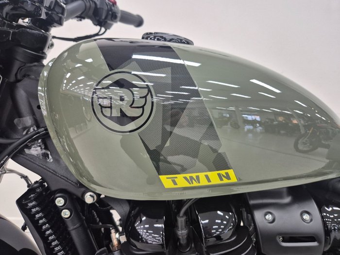 2025 Royal Enfield SHOTGUN 650 Green