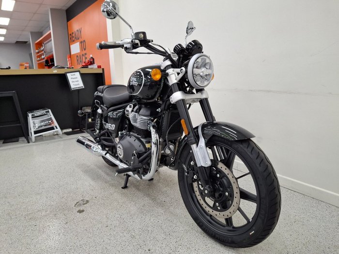 2025 Royal Enfield SUPER METEOR 650 Green