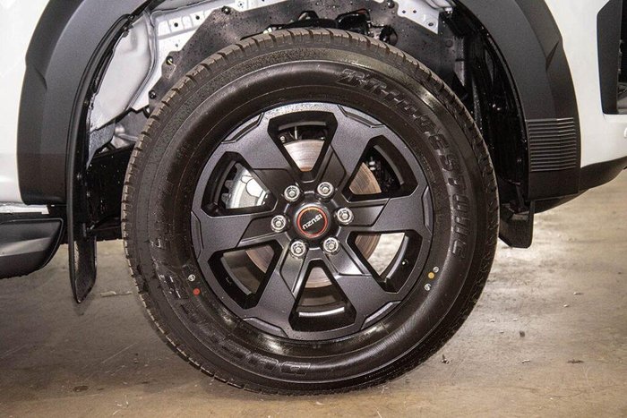 2025 Isuzu D-MAX X-TERRAIN