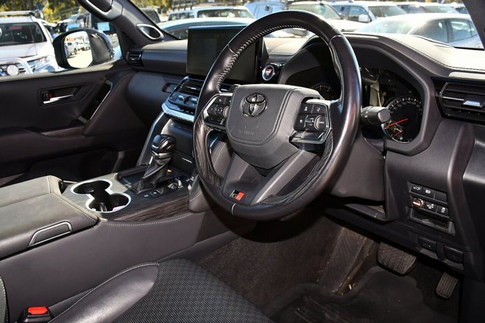 2022 Toyota Landcruiser GR Sport