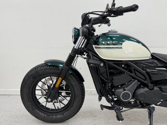 2025 CFMOTO 250 CL-C Green