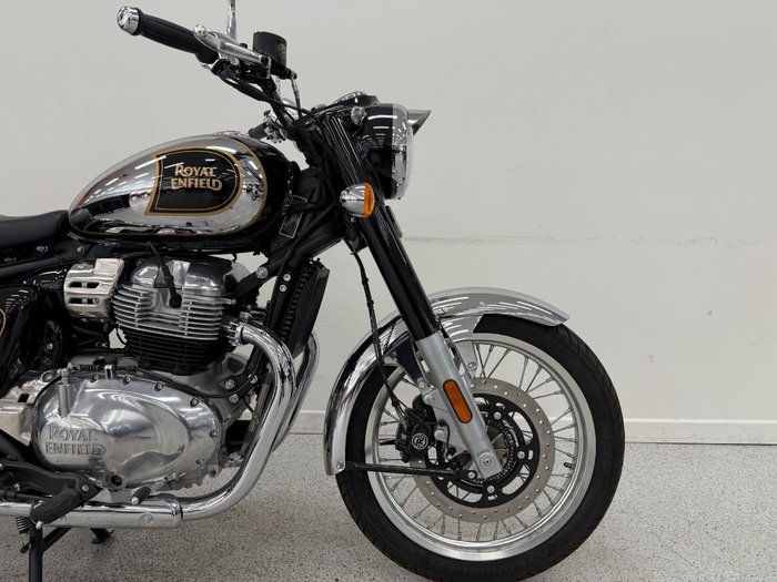2025 Royal Enfield CLASSIC 650 Black