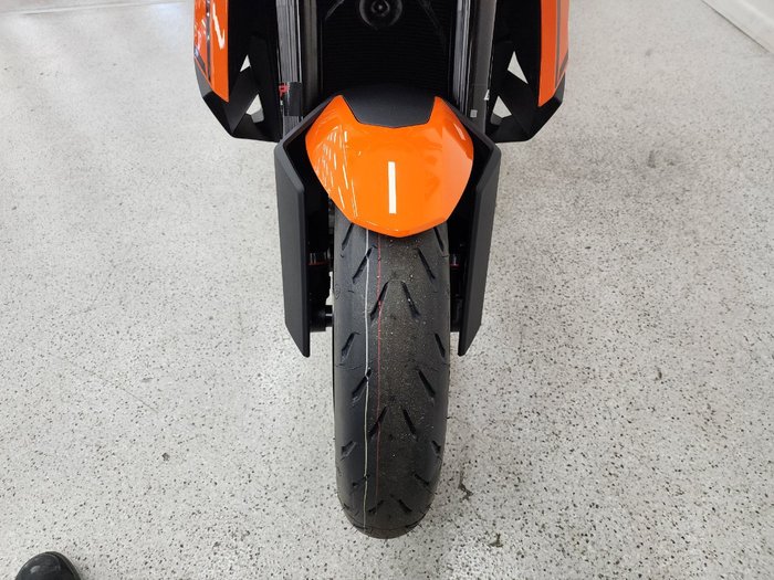 2024 Ktm 1390 SUPER DUKE R Orange