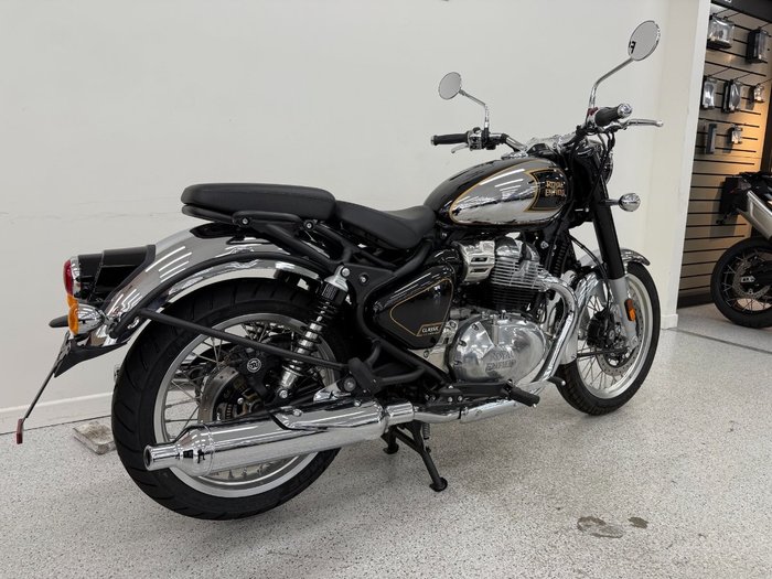 2025 Royal Enfield CLASSIC 650 Black