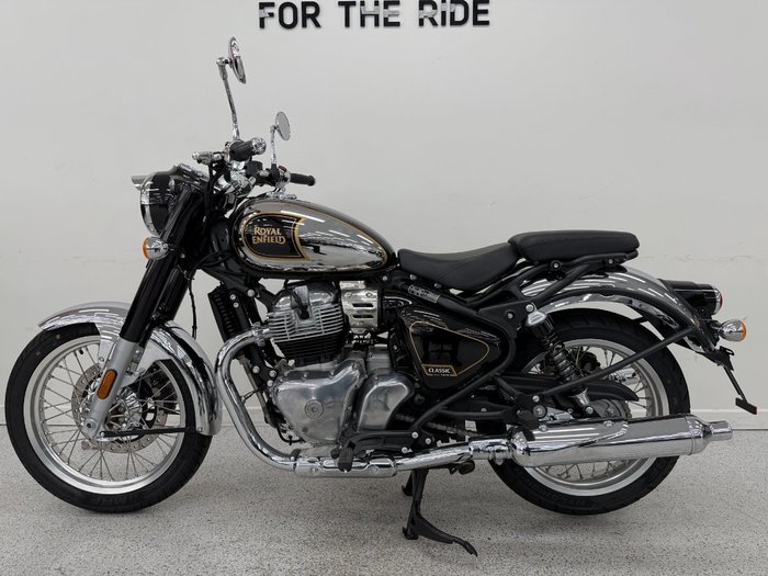 2025 Royal Enfield CLASSIC 650 Black