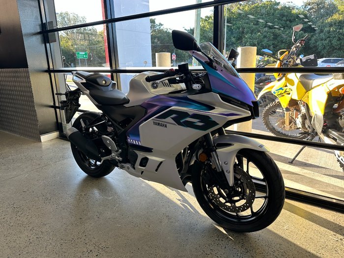 2025 Yamaha YZF-R3 WHITE