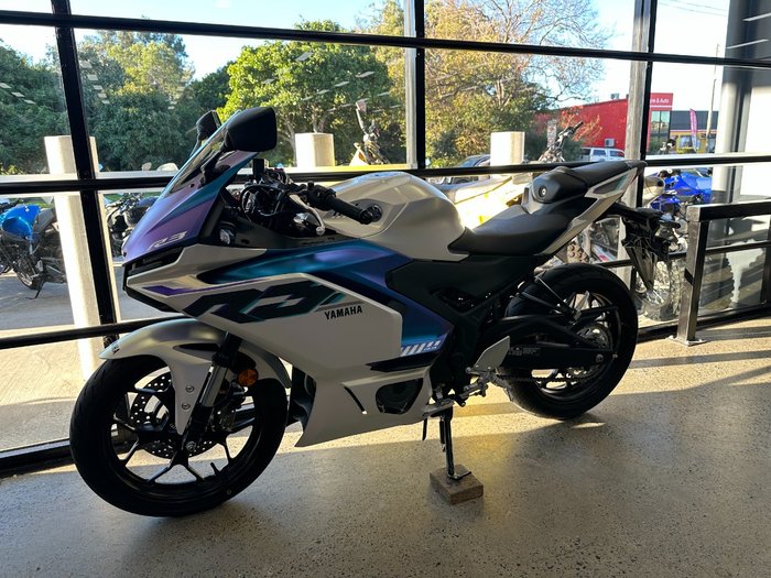 2025 Yamaha YZF-R3 WHITE