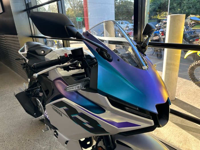 2025 Yamaha YZF-R3 WHITE