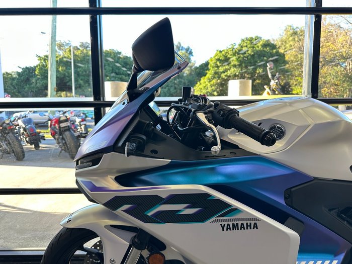 2025 Yamaha YZF-R3 WHITE