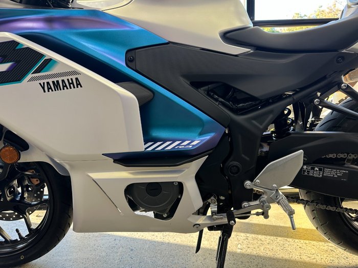 2025 Yamaha YZF-R3 WHITE