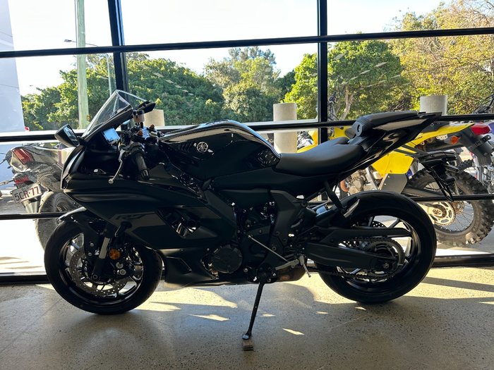 2025 Yamaha YZF-R7LA BLACK