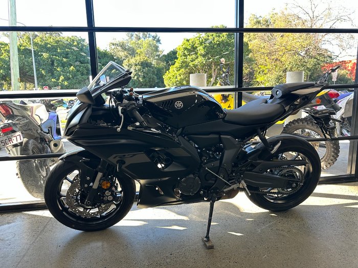 2025 Yamaha YZF-R7LA BLACK