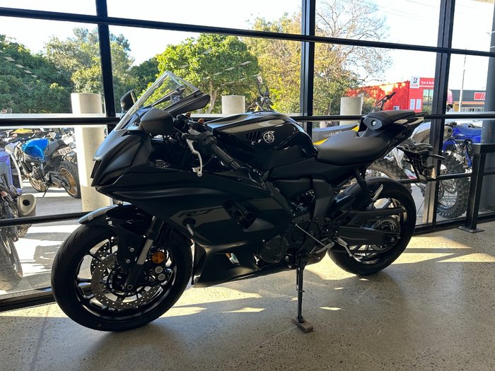 2025 Yamaha YZF-R7LA BLACK