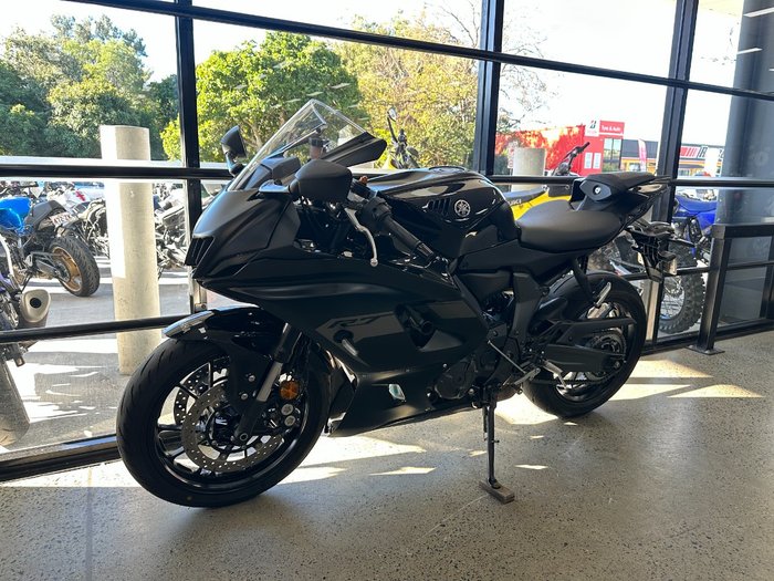 2025 Yamaha YZF-R7LA BLACK