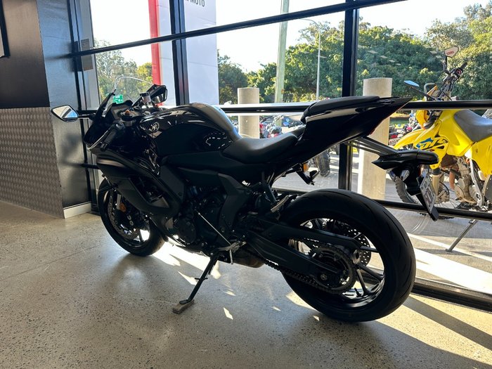 2025 Yamaha YZF-R7LA BLACK