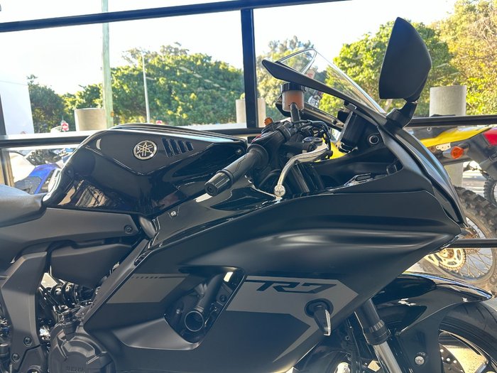 2025 Yamaha YZF-R7LA BLACK