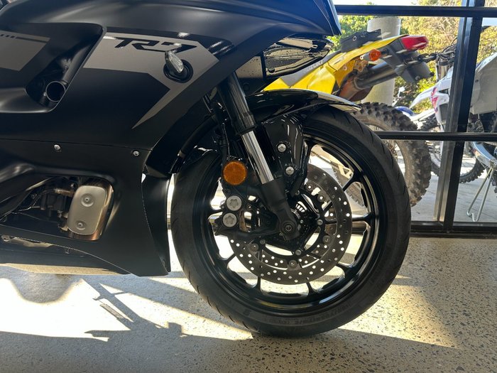 2025 Yamaha YZF-R7LA BLACK