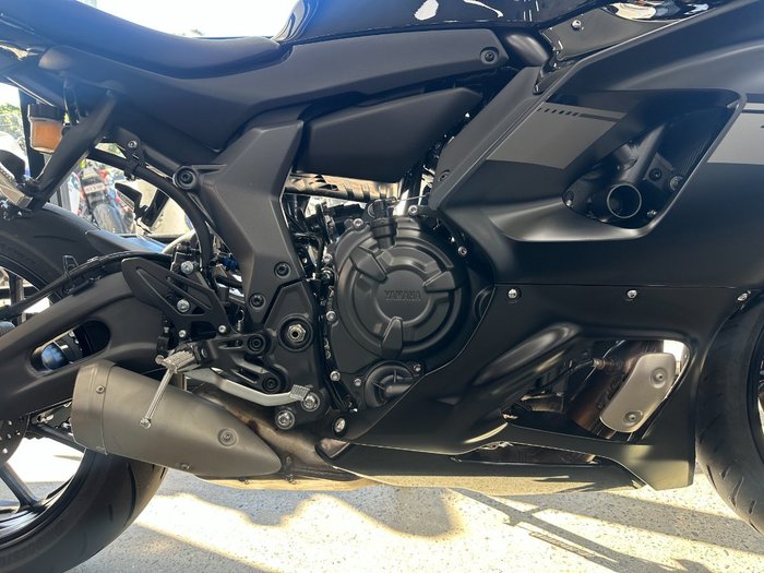2025 Yamaha YZF-R7LA BLACK