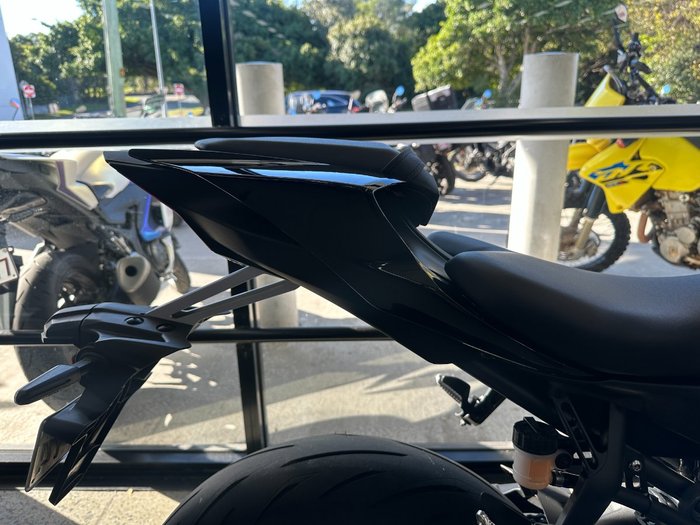 2025 Yamaha YZF-R7LA BLACK