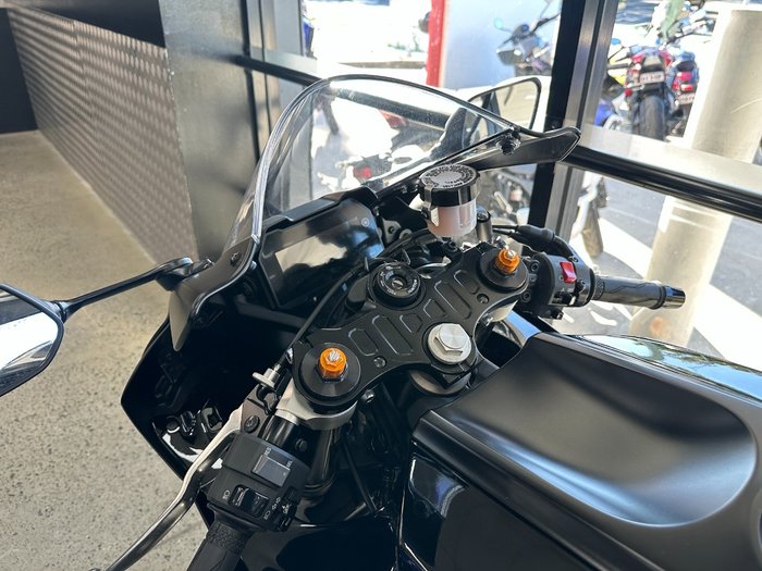 2025 Yamaha YZF-R7LA BLACK