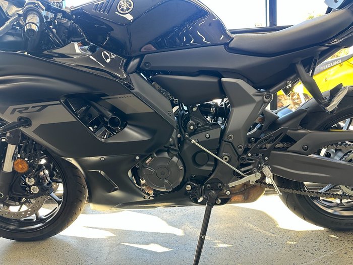 2025 Yamaha YZF-R7LA BLACK
