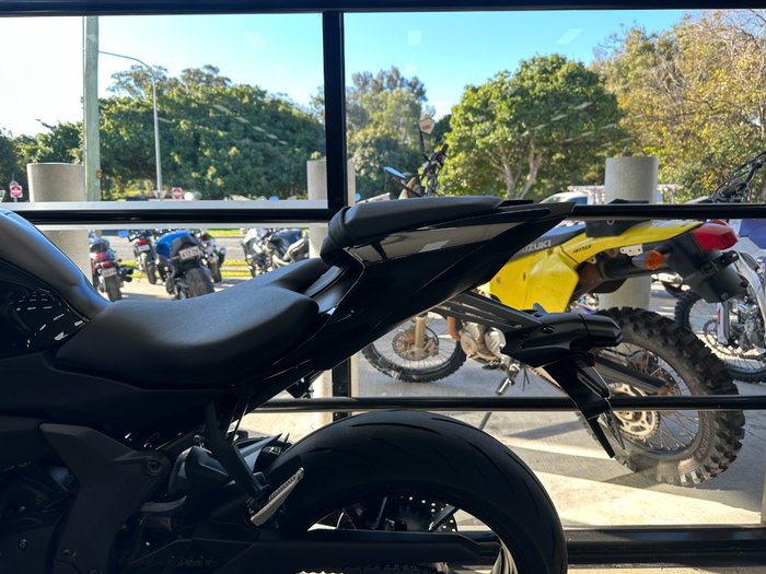 2025 Yamaha YZF-R7LA BLACK