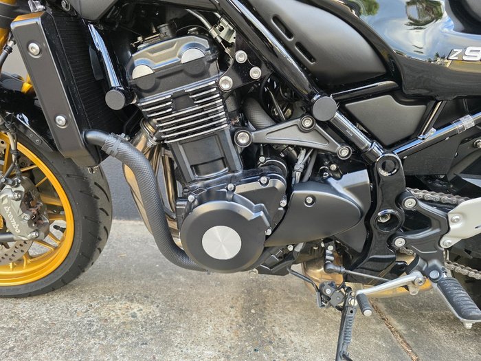2022 Kawasaki Z900RS SE YELLOW
