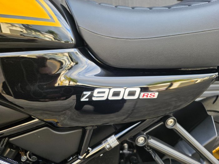 2022 Kawasaki Z900RS SE YELLOW