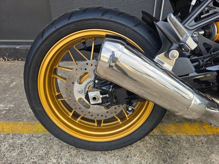 2022 Kawasaki Z900RS SE YELLOW