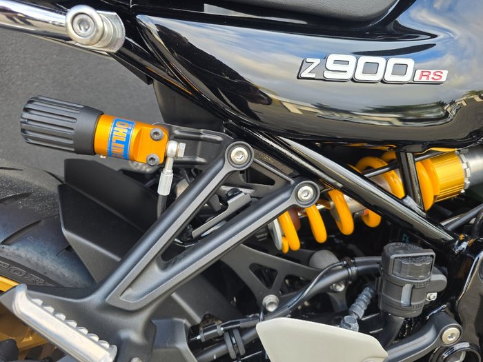 2022 Kawasaki Z900RS SE YELLOW