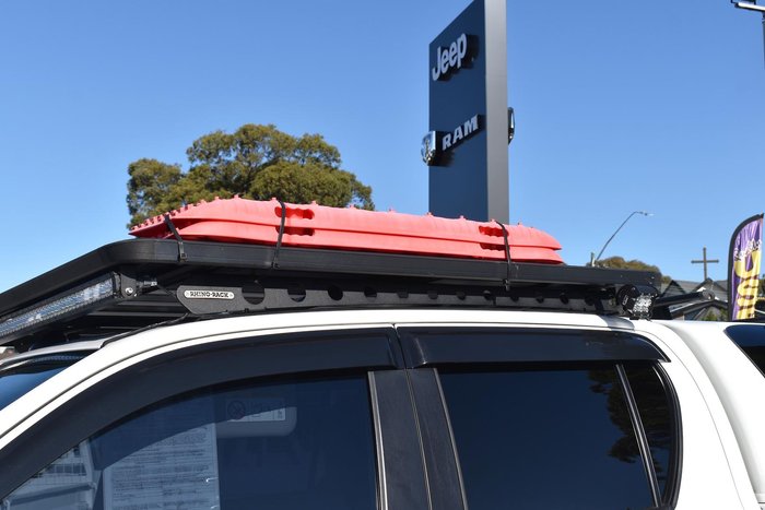 2021 Toyota Hilux SR5