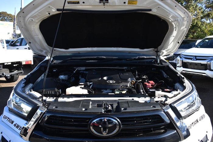 2021 Toyota Hilux SR5